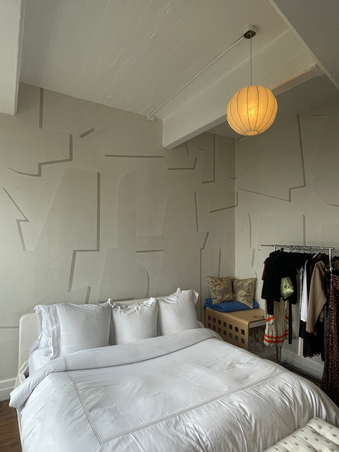 Professional wallpaper installer Hamptons NY